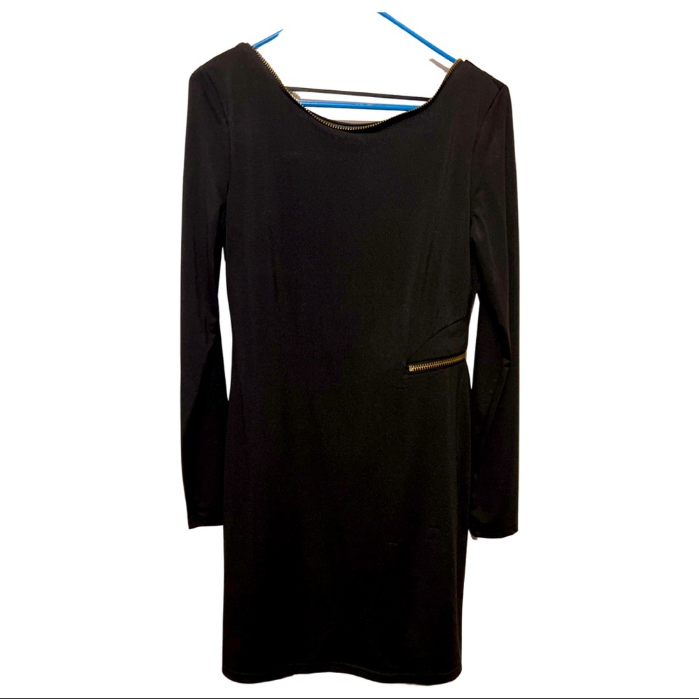 Black backless dress beautiful zipper work in the back good condition